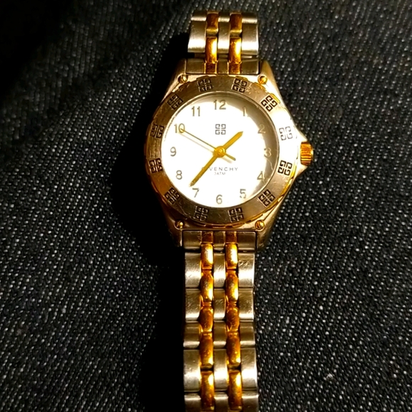 givenchy watch womens